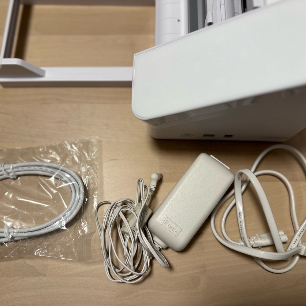 Silhouette cameo pro 24 inch like new never used mats & new tools - Picture 8 of 16